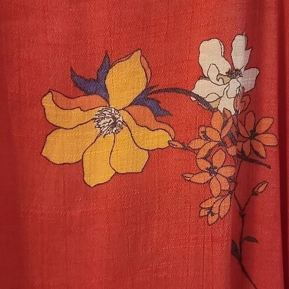 Summer Floral Tank. NWT - Picture 3 of 5